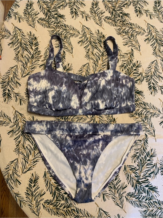 Athleta Other - Athleta Tie-Dye Navy and White Bikini Set Top 40 DD Bottoms XL